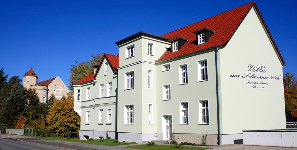 Villa am Schwanenteich Spremberg Exterior foto